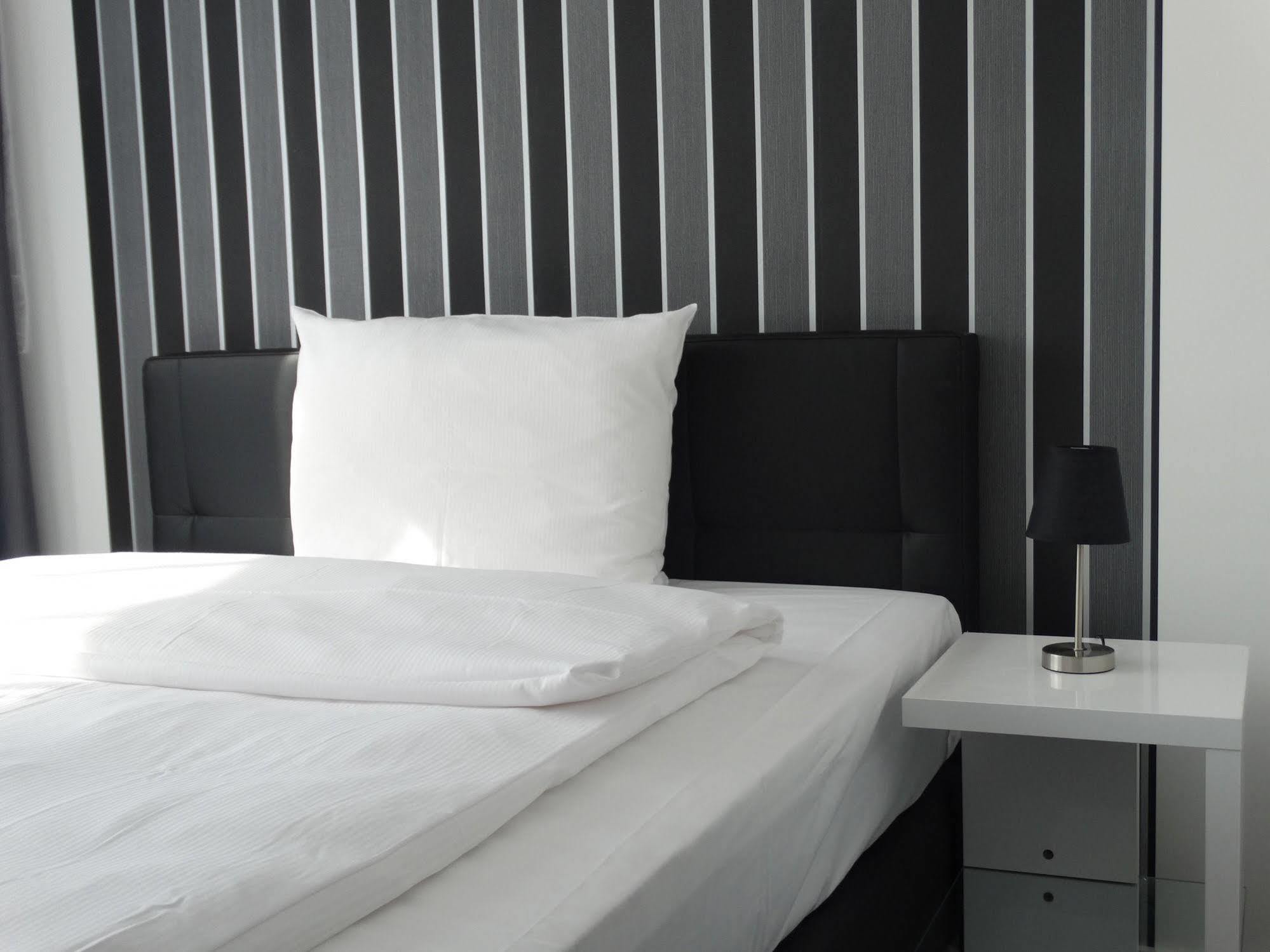 Hotel Stay เอสเซน ภายนอก รูปภาพ